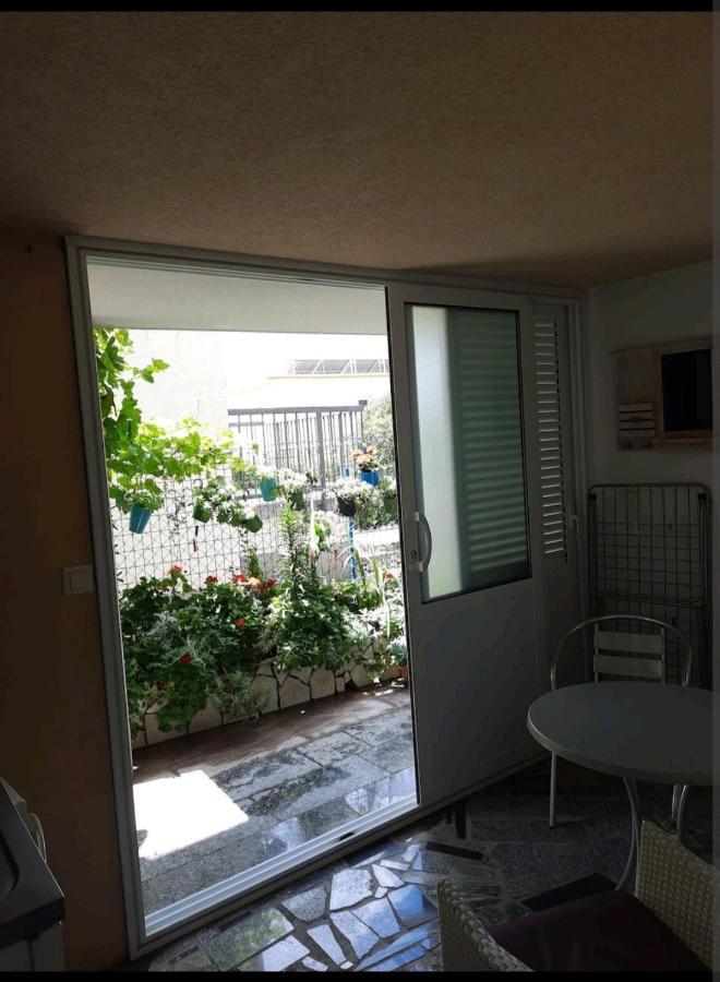 Vila Doris Otel Baška Voda Dış mekan fotoğraf